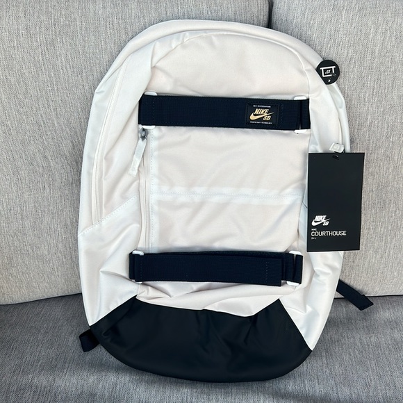 Nike SB Courthouse 24L BA5305-121 - NEW - Picture 3 of 11